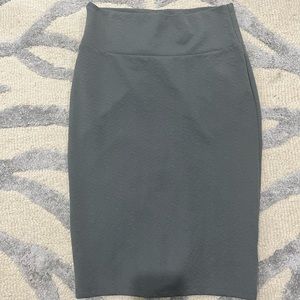 Perfect fit pencil skirt